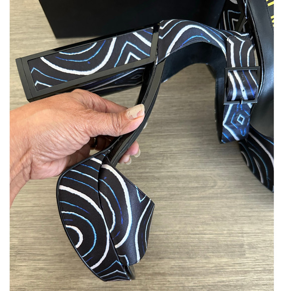 Kat Maconie Angel/Black Printed Satin Chunky High Heel Shoes like new size US 9 - Picture 12 of 16